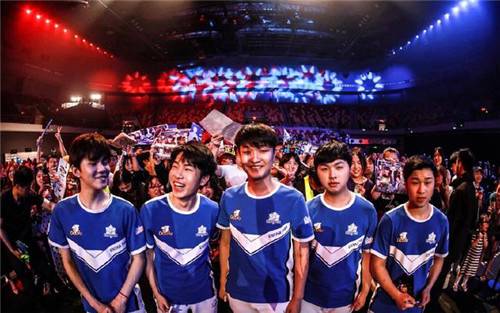 王者荣耀KPL决赛再战西安!斗鱼签约战队eStarPro无惧万难誓斩银龙(图2)