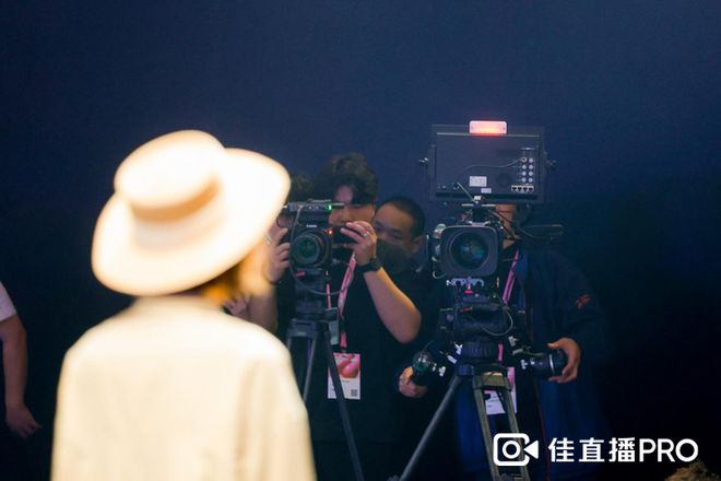 电影机讯道化直播的新应用——“佳直播PRO”电影机讯道化解决方案打造秀场视听新风尚(图5)